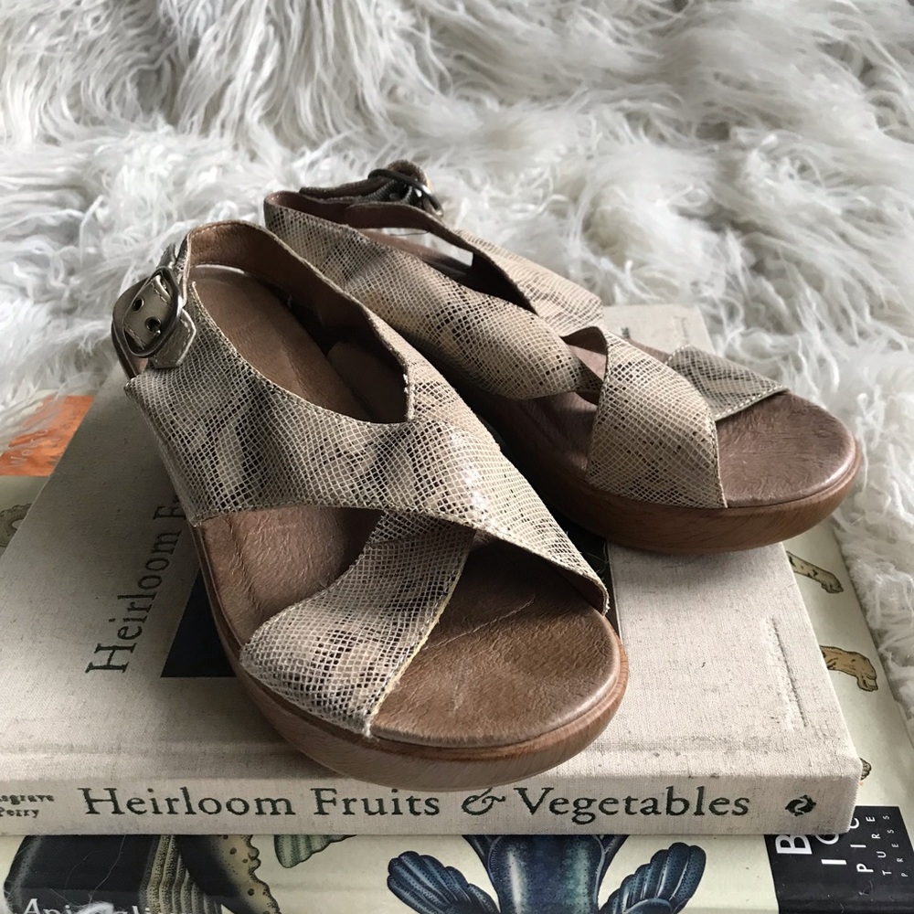 Dansko‎ Jacinda Snake Leather Sandals